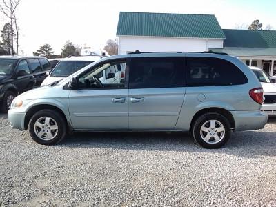 Dodge Grand Caravan 2005 photo 3