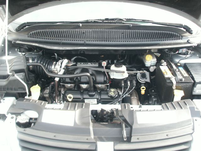 Dodge Grand Caravan 2005 photo 4