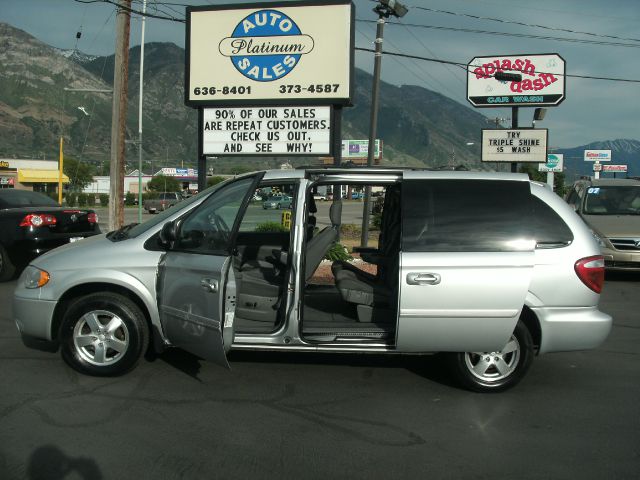 Dodge Grand Caravan 2005 photo 7