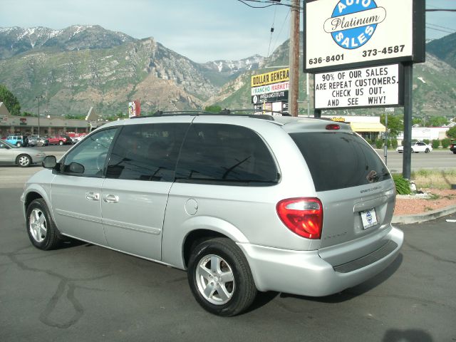 Dodge Grand Caravan 2005 photo 8
