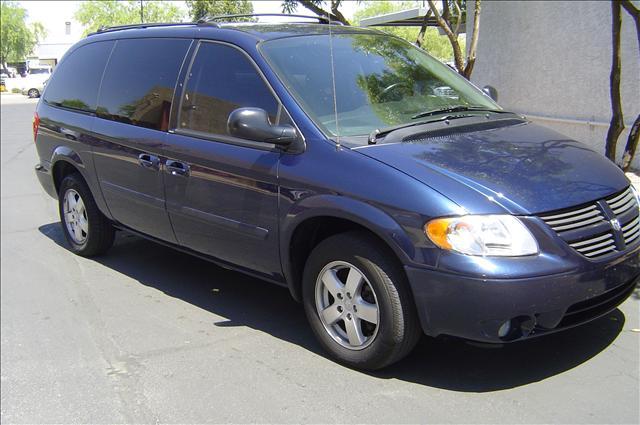 Dodge Grand Caravan 2005 photo 1