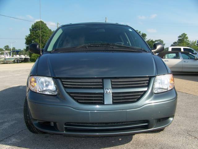 Dodge Grand Caravan 2005 photo 1