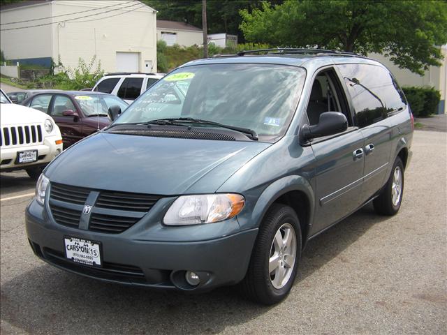 Dodge Grand Caravan 2005 photo 2