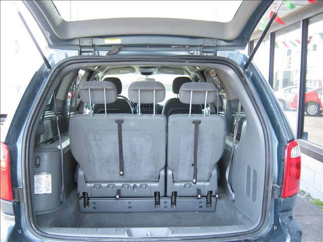 Dodge Grand Caravan 2005 photo 3