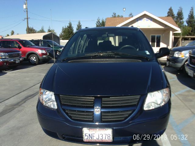 Dodge Grand Caravan 2005 photo 1