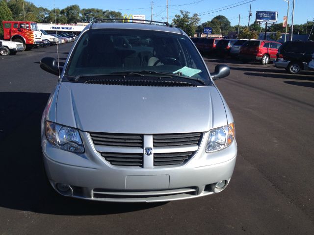 Dodge Grand Caravan 2005 photo 4