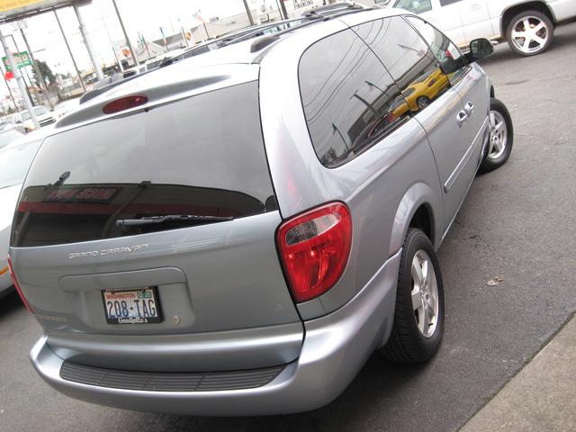 Dodge Grand Caravan 2005 photo 1