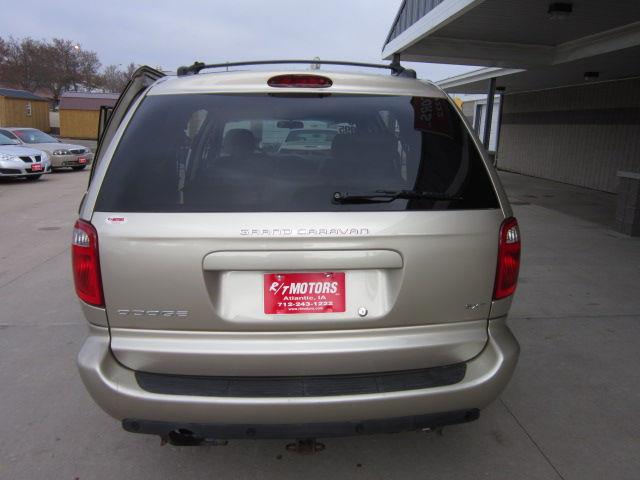 Dodge Grand Caravan 2005 photo 7