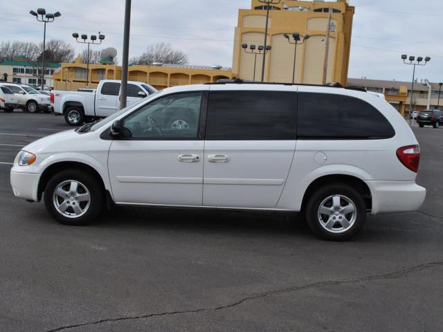 Dodge Grand Caravan 2005 photo 1