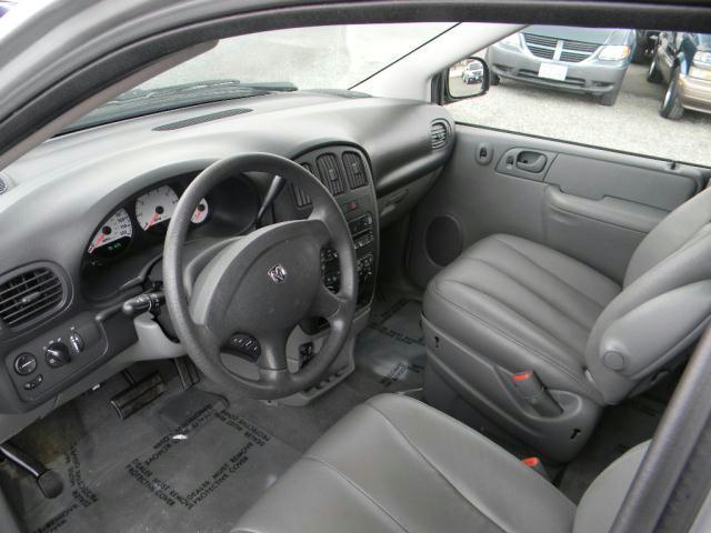 Dodge Grand Caravan 2005 photo 1