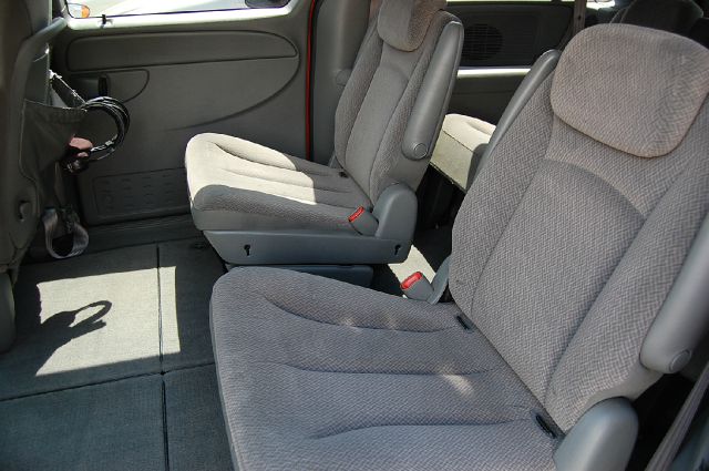 Dodge Grand Caravan 2005 photo 1