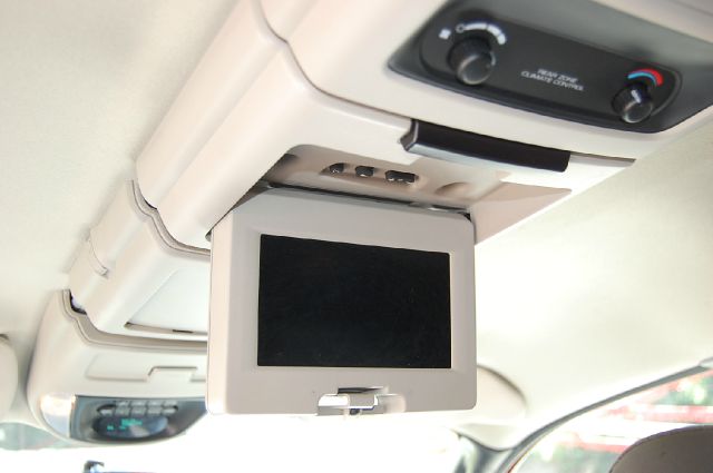 Dodge Grand Caravan 2005 photo 2