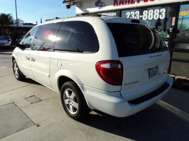 Dodge Grand Caravan 2005 photo 4