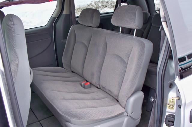 Dodge Grand Caravan 2005 photo 3