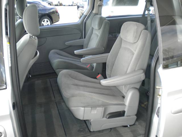 Dodge Grand Caravan 2005 photo 3