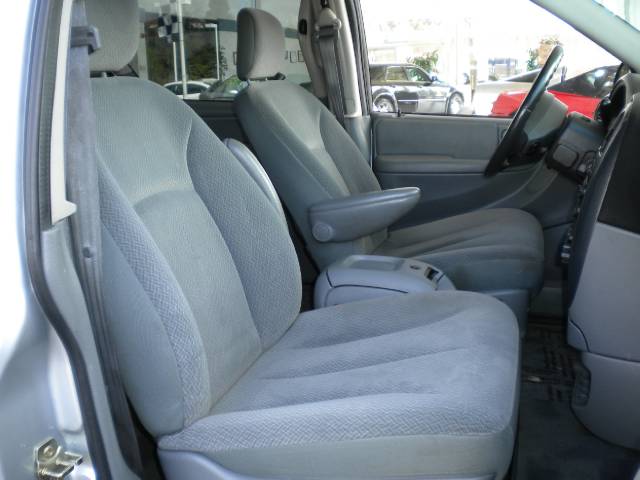 Dodge Grand Caravan 2005 photo 1