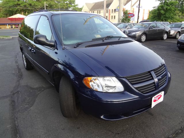 Dodge Grand Caravan 2005 photo 3