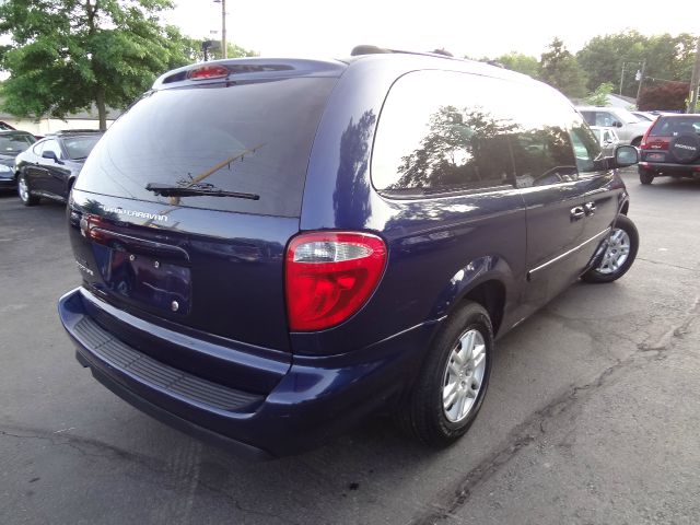 Dodge Grand Caravan 2005 photo 4