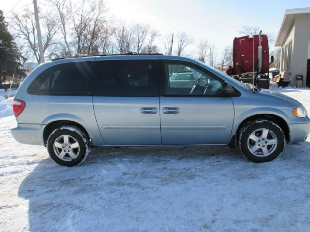 Dodge Grand Caravan 2005 photo 3
