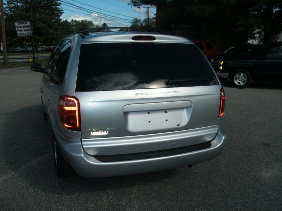Dodge Grand Caravan 2005 photo 1