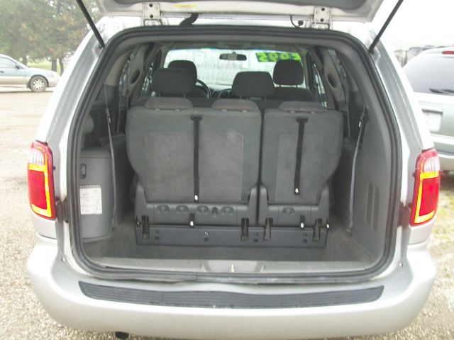 Dodge Grand Caravan 2005 photo 16