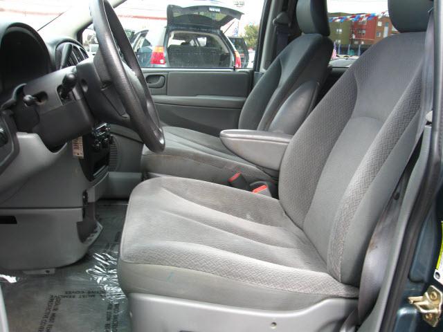 Dodge Grand Caravan 2005 photo 1