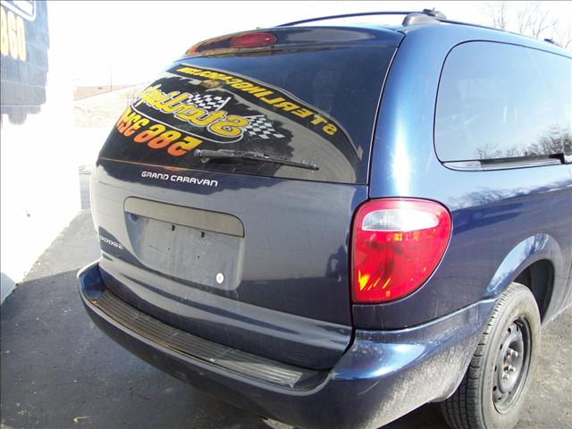 Dodge Grand Caravan 2005 photo 3
