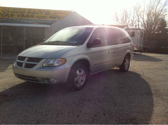 Dodge Grand Caravan 2005 photo 2