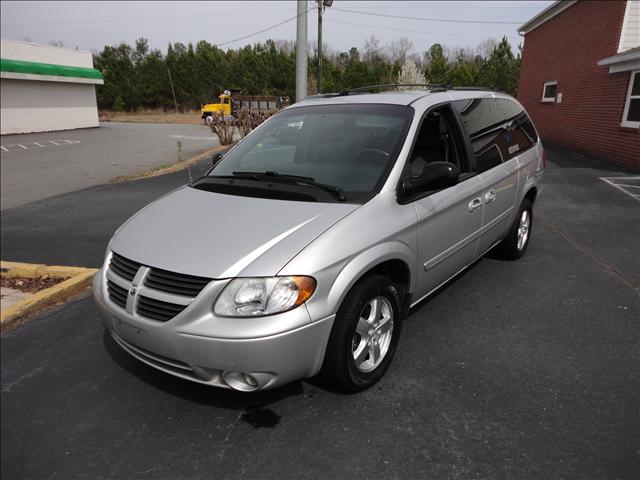 Dodge Grand Caravan 2005 photo 3