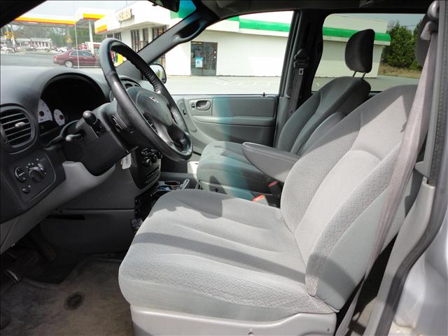 Dodge Grand Caravan 2005 photo 4