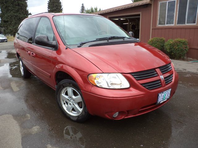 Dodge Grand Caravan 2005 photo 1