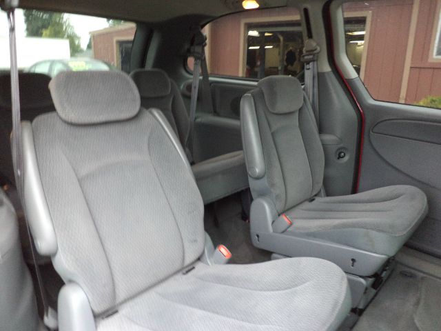 Dodge Grand Caravan 2005 photo 4