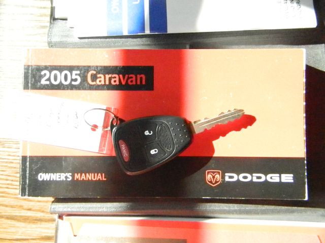 Dodge Grand Caravan 2005 photo 2