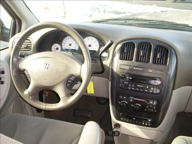 Dodge Grand Caravan 2005 photo 3