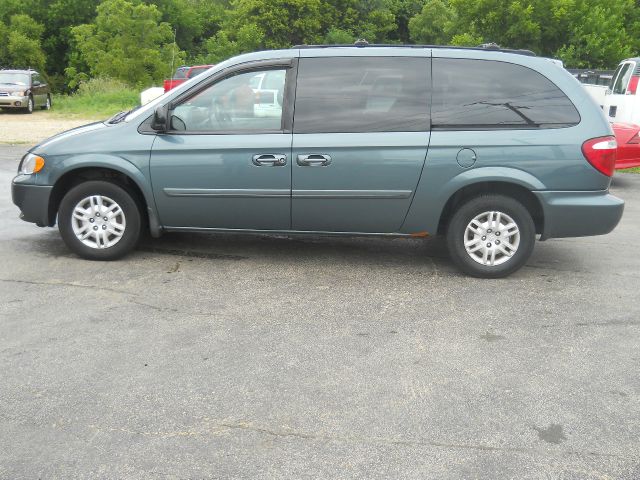 Dodge Grand Caravan 2005 photo 1
