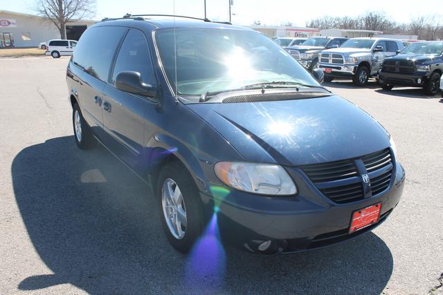 Dodge Grand Caravan 2005 photo 1