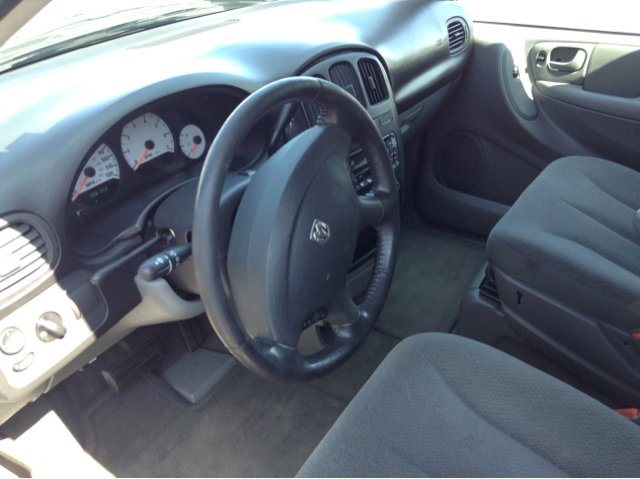 Dodge Grand Caravan 2005 photo 3