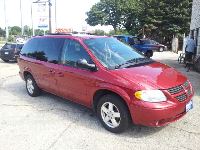 Dodge Grand Caravan 2005 photo 2