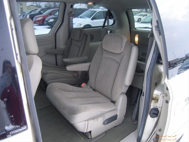 Dodge Grand Caravan 2005 photo 3