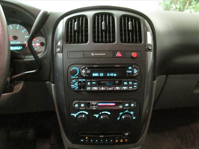 Dodge Grand Caravan 2005 photo 1