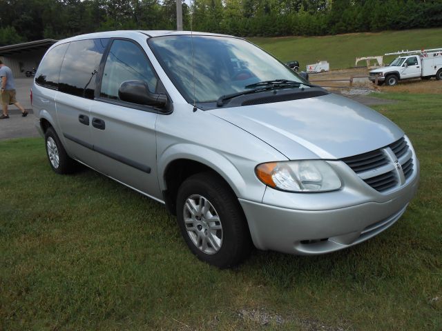Dodge Grand Caravan 2005 photo 2