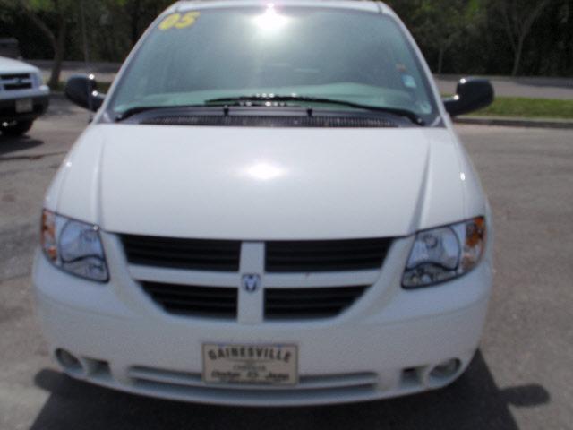 Dodge Grand Caravan 2005 photo 3