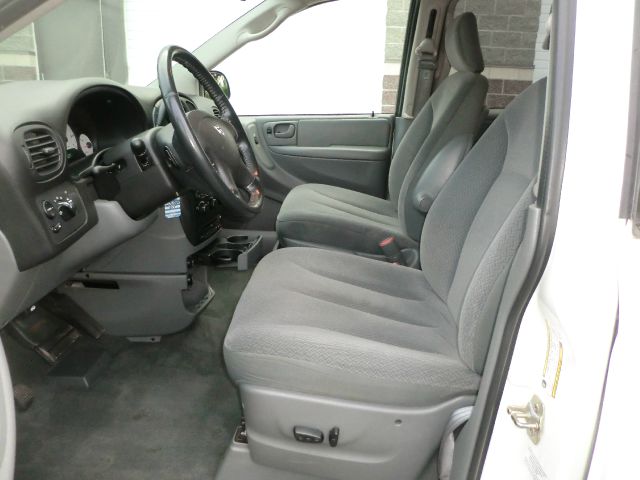 Dodge Grand Caravan 2005 photo 1