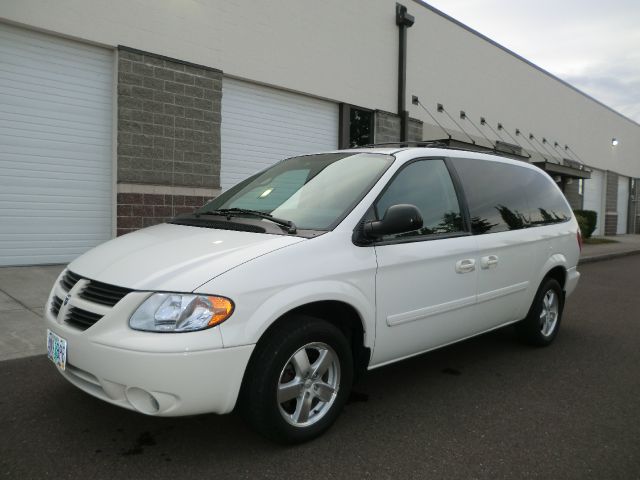 Dodge Grand Caravan 2005 photo 15