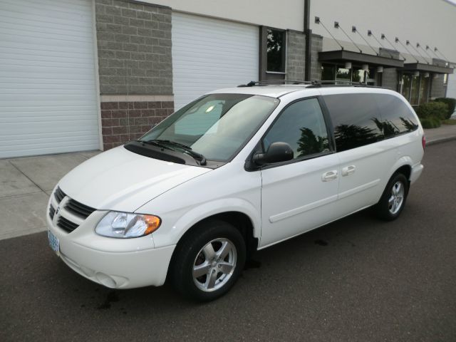 Dodge Grand Caravan 2005 photo 24