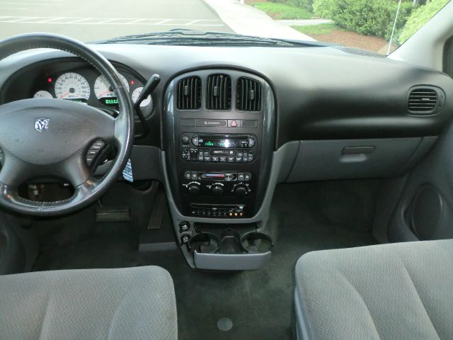 Dodge Grand Caravan 2005 photo 4