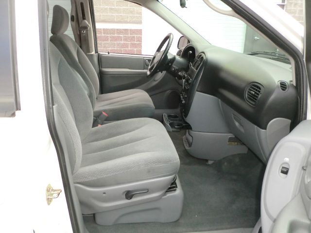 Dodge Grand Caravan 2005 photo 6