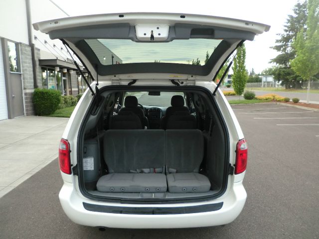 Dodge Grand Caravan 2005 photo 8