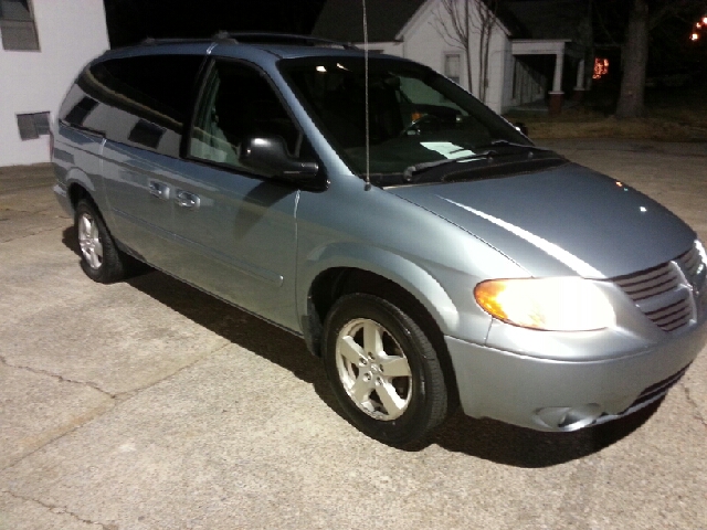 Dodge Grand Caravan 2005 photo 1