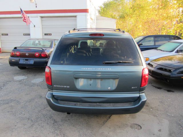 Dodge Grand Caravan 2005 photo 2